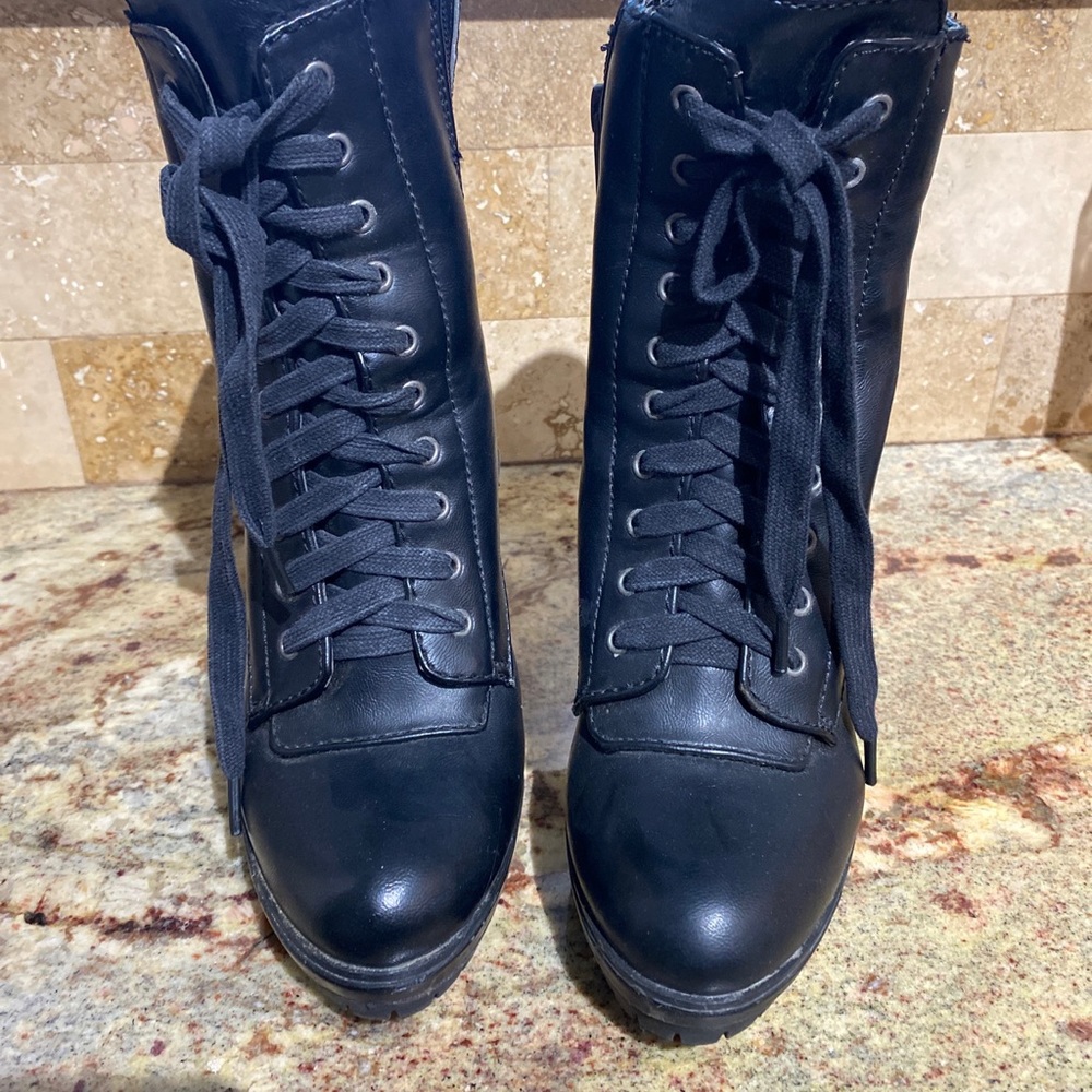 Nine West Womens Black  Leather Platform Boots 5" Heel Round Toe Size 6 - Picture 2 of 14